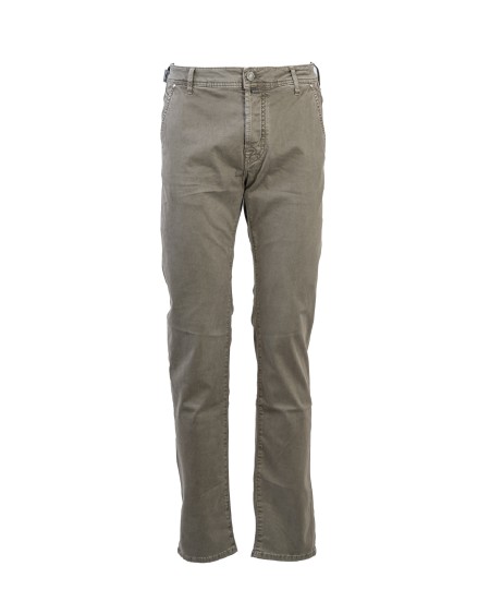 Shop JACOB COHEN  Jeans: Jacob Cohen pantaloni Lenny.
Cotone Blu Navy.
Bottoni logati con verniciatura.
Vita regolare.
Salpa in cavallino con logo in similpelle ricamato.
Patta interna ricamata con nome del pantalone e citazione del fondatore.
Chiusura con bottoni.
Include foulard con stampa di collezione.
Profumati con l'esclusiva fragranza Jacob Cohën
Capo continuativo.
Composizione: 60% Cotone 38% Lyocell 2% Elastan.
Fabbricato in Italia.. UQE28 36 S3903LENNY-B75